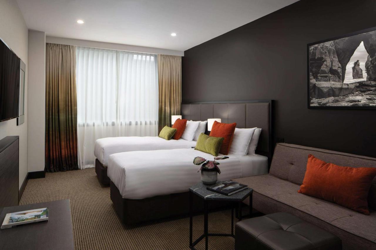 Отель Rydges Wellington Airport Экстерьер фото