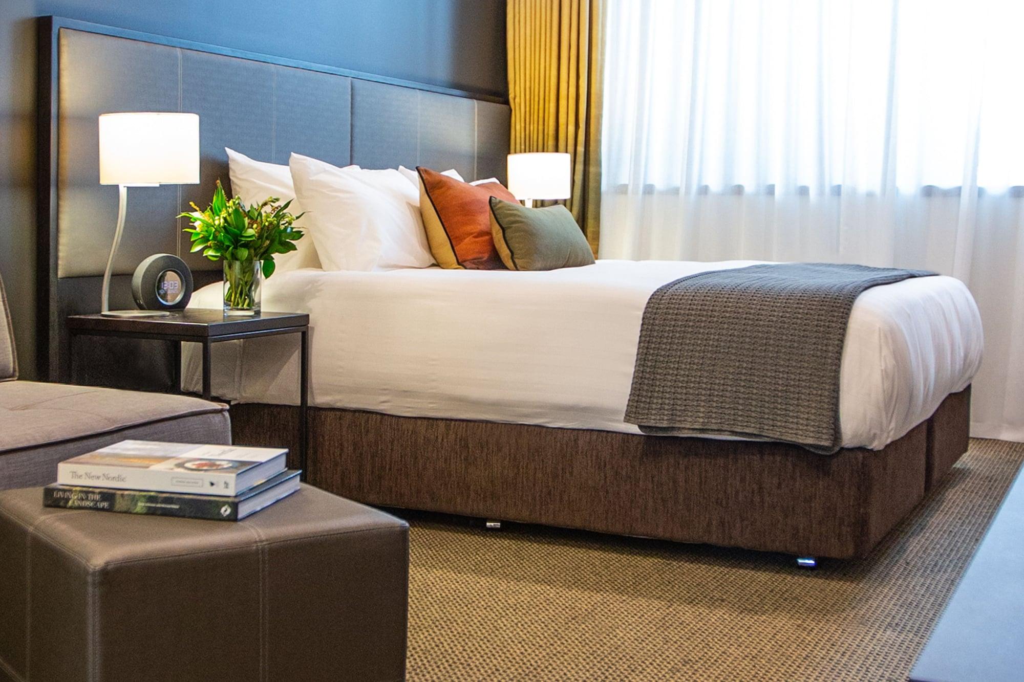 Отель Rydges Wellington Airport Экстерьер фото